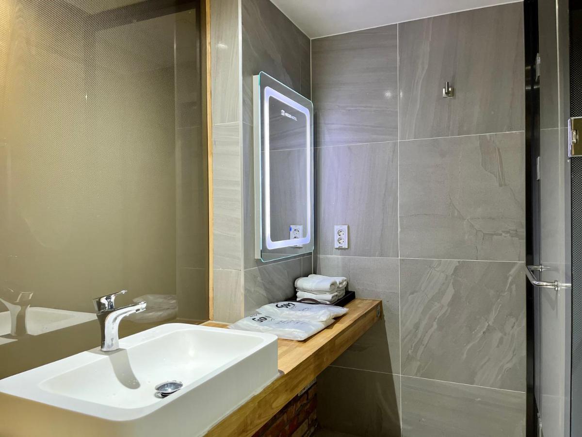 Jeonju Neue Hotel Екстер'єр фото