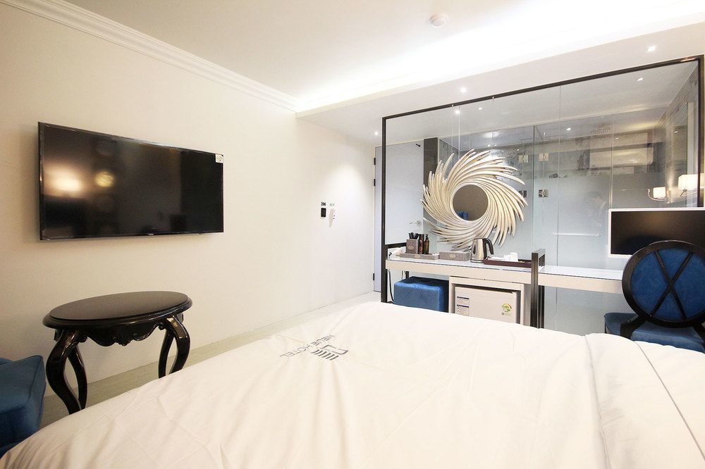 Jeonju Neue Hotel Екстер'єр фото