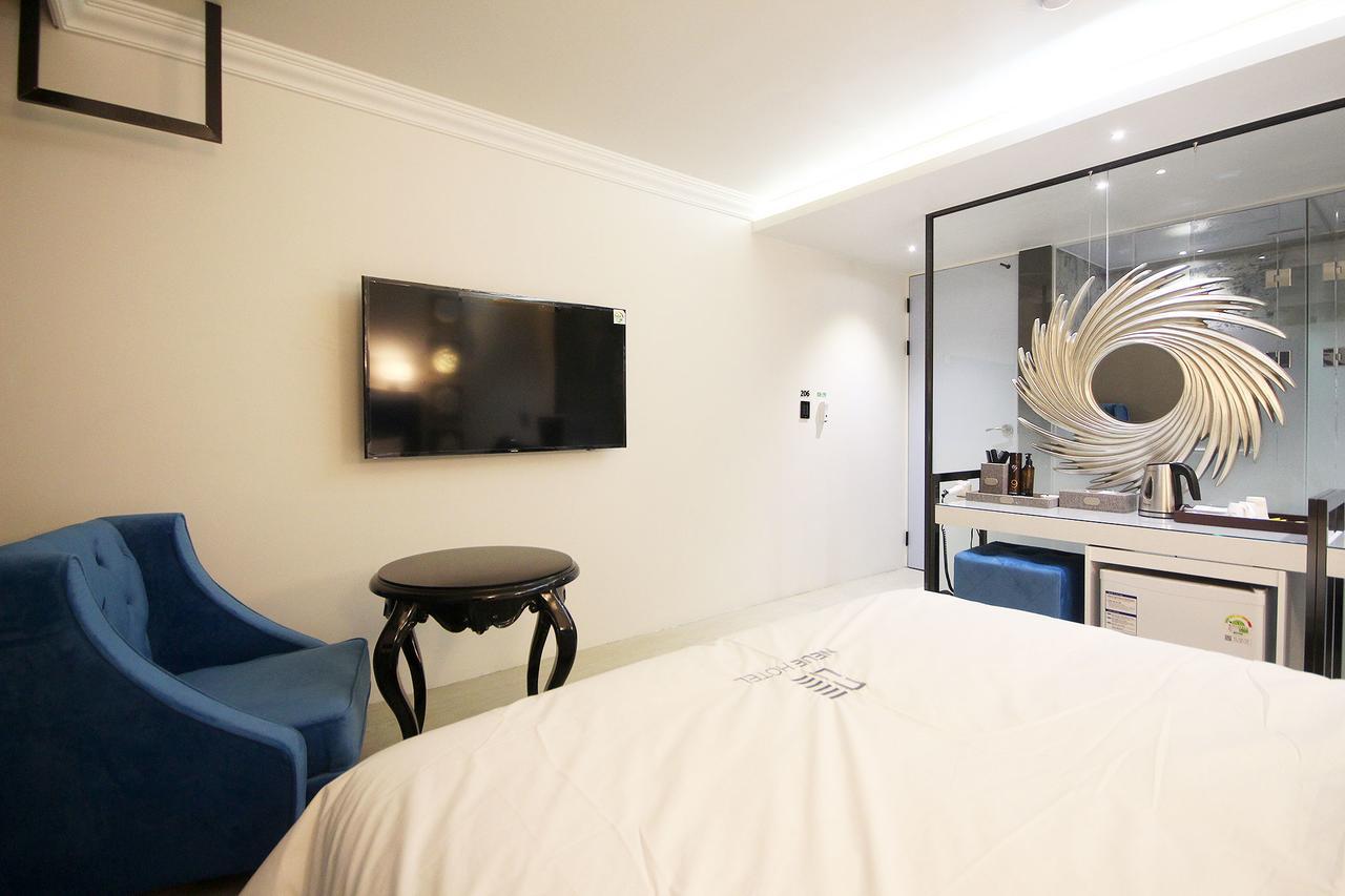 Jeonju Neue Hotel Екстер'єр фото